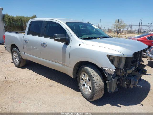  Salvage Nissan Titan