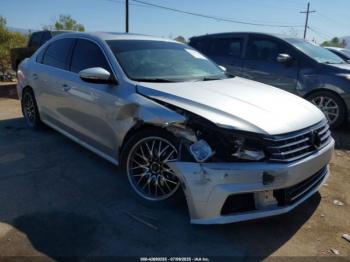  Salvage Volkswagen Passat