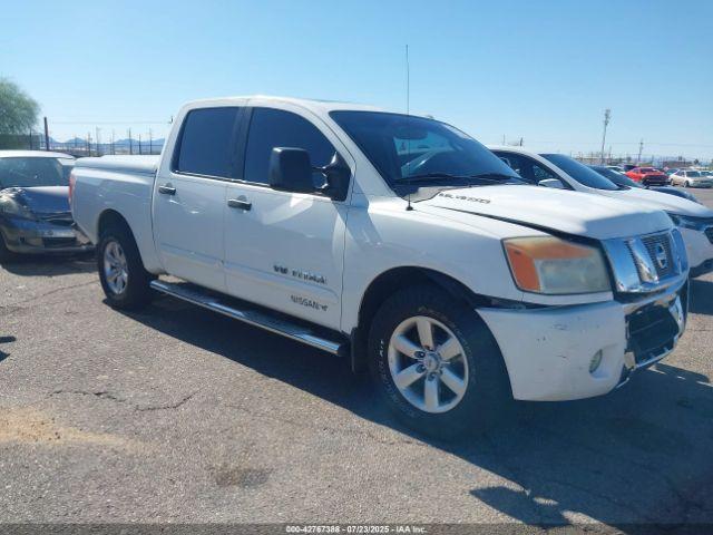  Salvage Nissan Titan