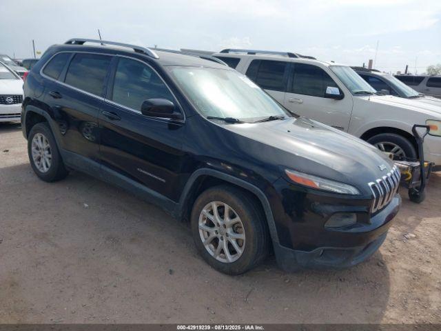  Salvage Jeep Cherokee
