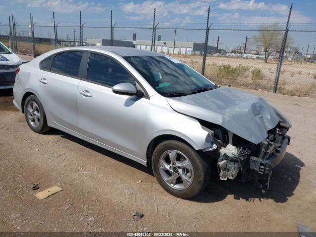  Salvage Kia Forte