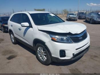  Salvage Kia Sorento