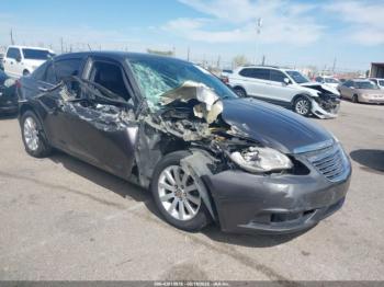  Salvage Chrysler 200