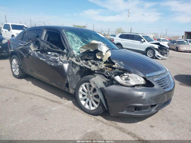  Salvage Chrysler 200