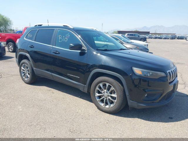  Salvage Jeep Cherokee
