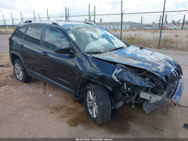  Salvage Jeep Cherokee