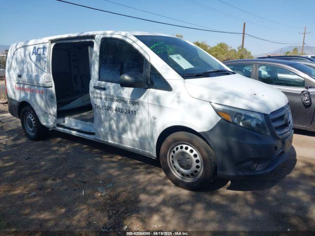  Salvage Mercedes-Benz Metris