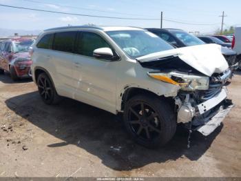  Salvage Toyota Highlander