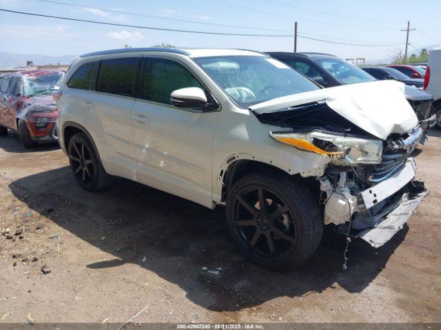  Salvage Toyota Highlander