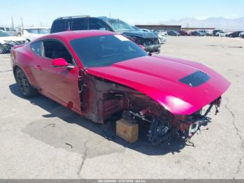  Salvage Ford Mustang