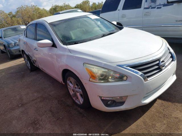  Salvage Nissan Altima