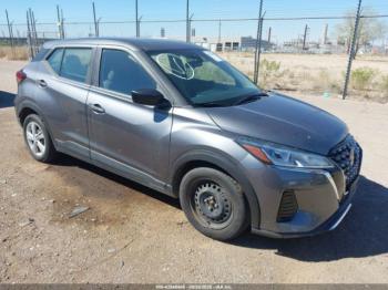  Salvage Nissan Kicks