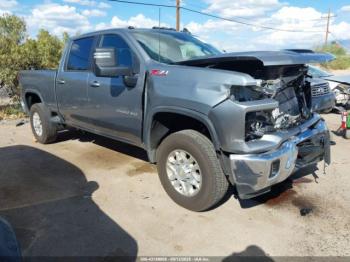  Salvage Chevrolet Silverado 2500