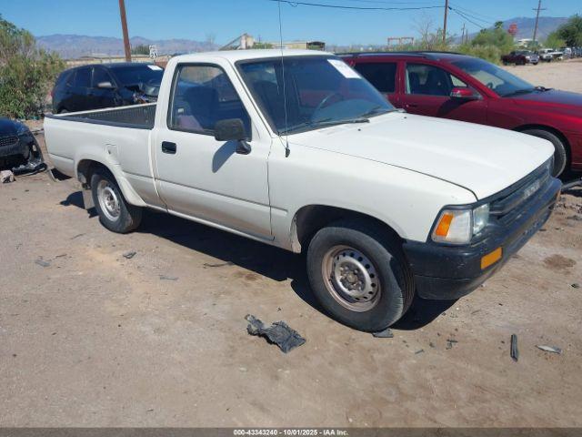  Salvage Toyota Pickup