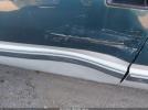 Chevrolet Suburban K1500 Image 3