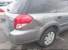 Subaru Outback 2.5i Image 15
