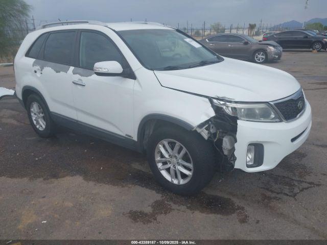  Salvage Kia Sorento
