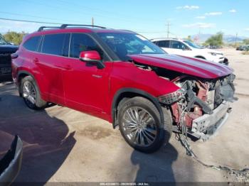  Salvage Toyota Highlander