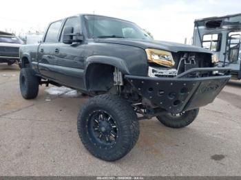 Salvage Chevrolet Silverado 2500