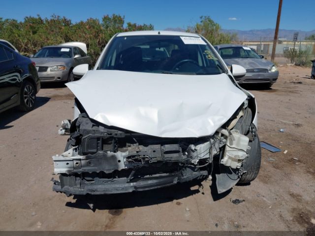 Mazda Mazda2 Sport Image 8