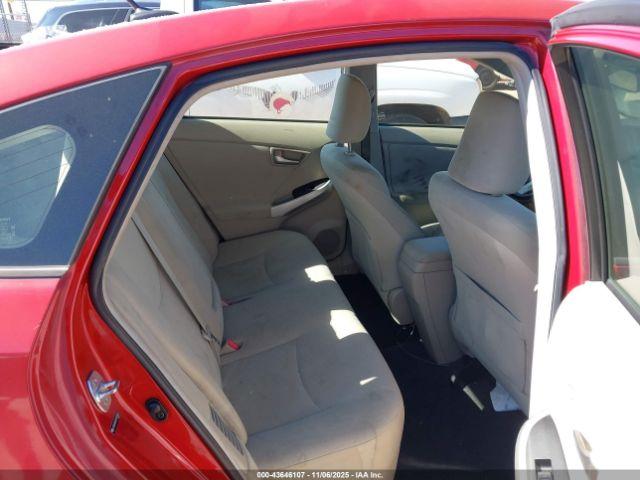 Toyota Prius Three Image 12