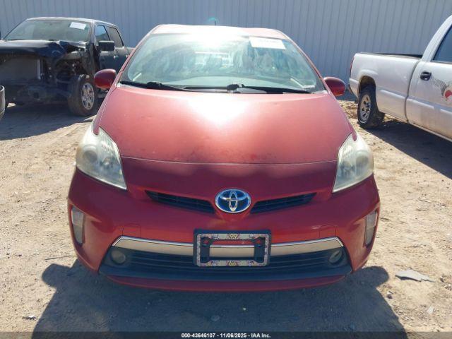 Toyota Prius Three Image 11