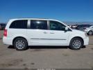 Chrysler Town & Country Touring Image 9