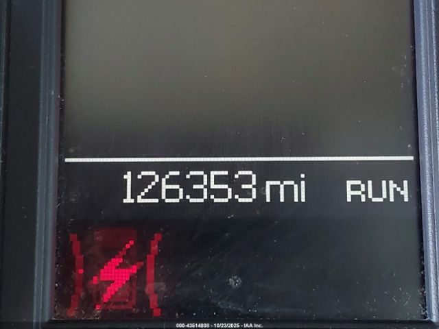 Chrysler Town & Country Touring Image 20