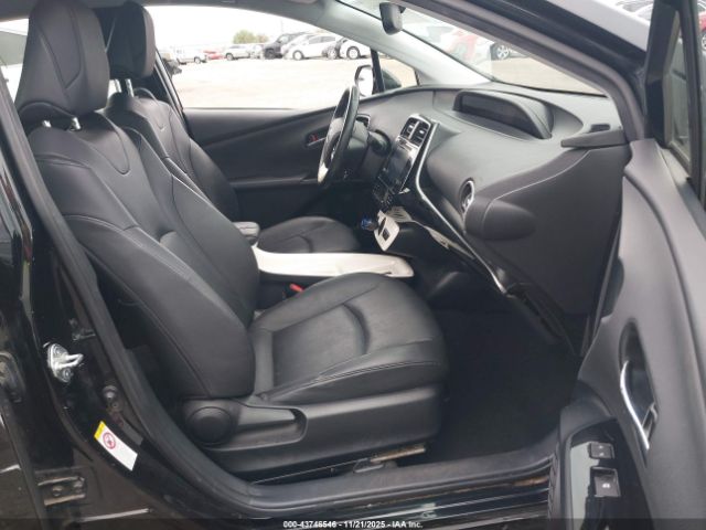 Toyota Prius Four Image 3