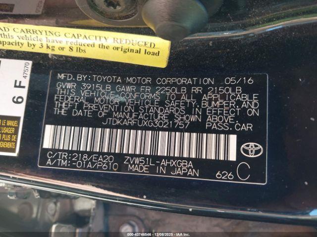 Toyota Prius Four Image 13