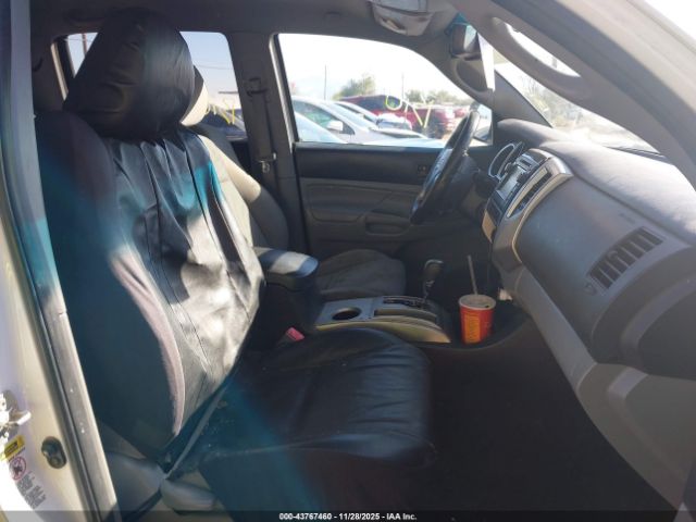 Toyota Tacoma Base V6 Image 2