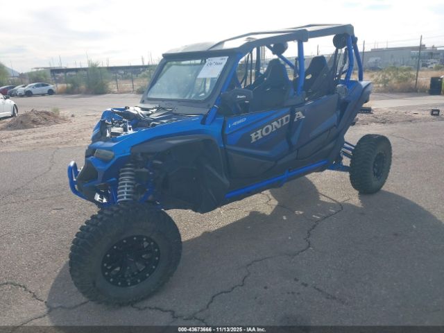 Honda Sxs1000 S4r Image 13