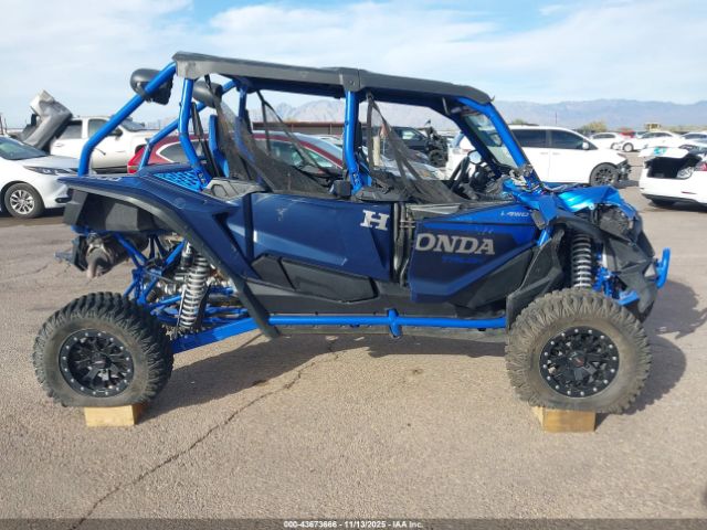 Honda Sxs1000 S4r Image 6