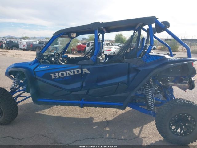 Honda Sxs1000 S4r Image 7