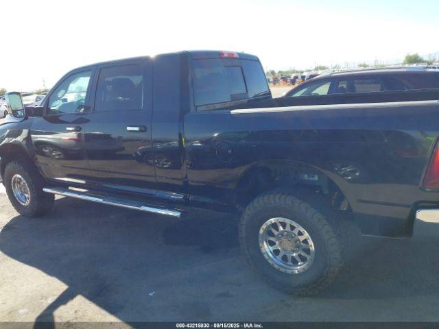 Ram 3500 Laramie Image 13