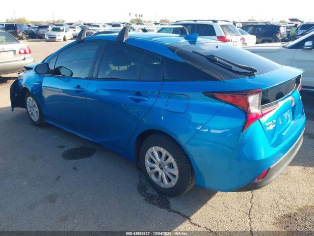 Toyota Prius Le Image 15