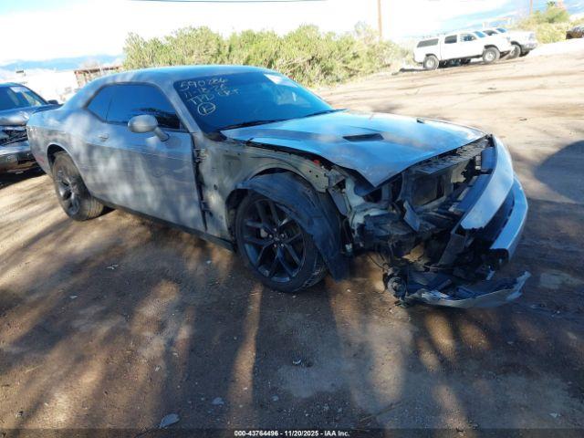  Salvage Dodge Challenger
