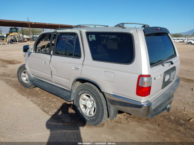 Toyota 4Runner Sr5 V6 Image 2