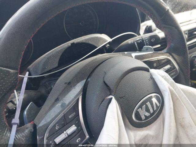 Kia Forte Gt Image 3