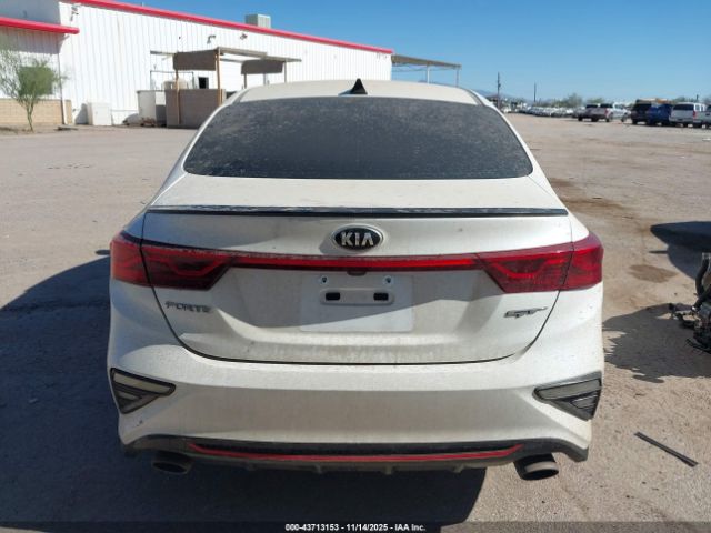 Kia Forte Gt Image 9