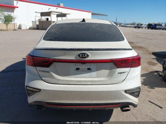 Kia Forte Gt Image 9