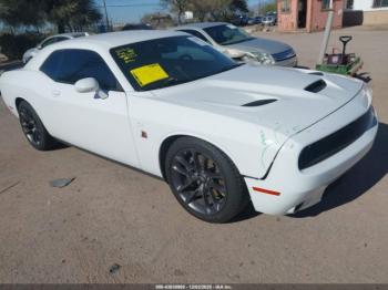 Salvage Dodge Challenger