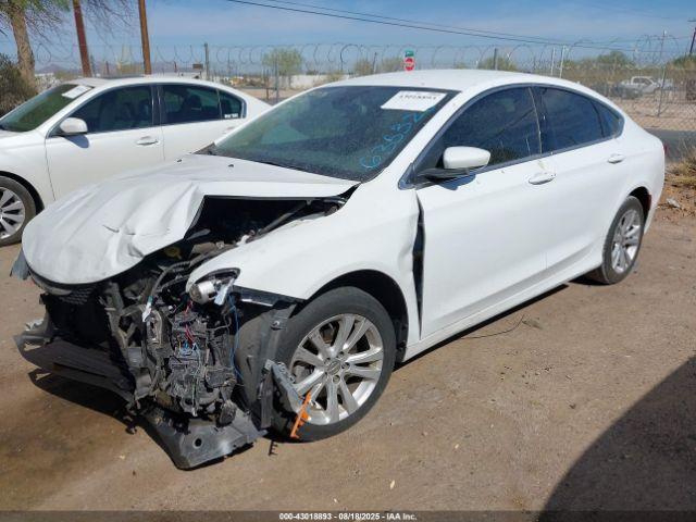 Chrysler 200 Limited Image 16