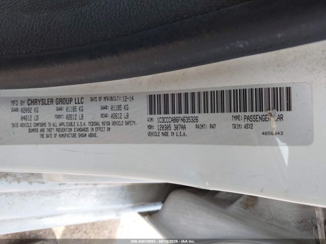 Chrysler 200 Limited Image 7