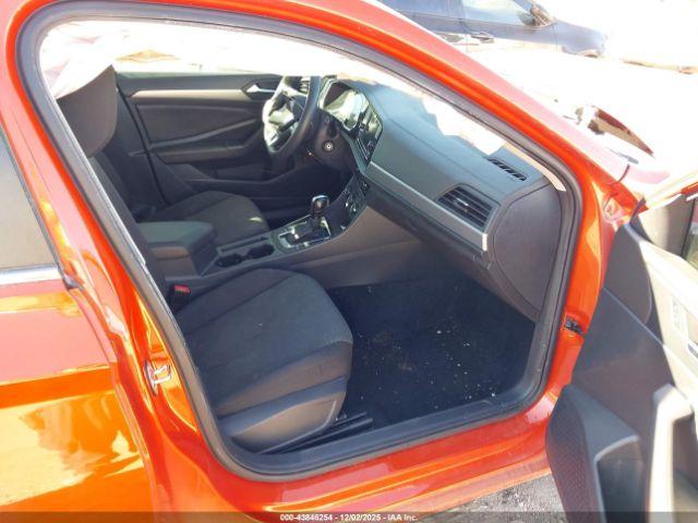 Volkswagen Jetta Image 13