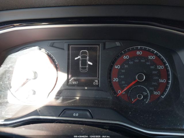 Volkswagen Jetta Image 5