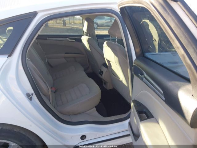 Ford Fusion Se Image 4