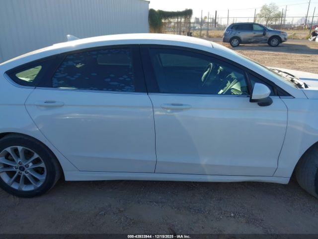 Ford Fusion Se Image 8