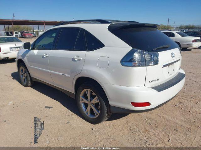 Lexus RX Image 2