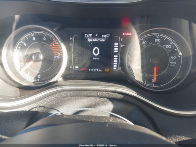 Jeep Cherokee Latitude Plus 4x4 Image 6